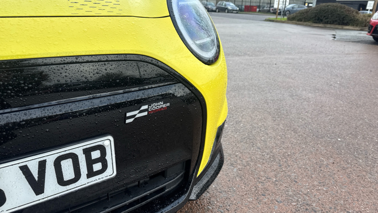 MINI Cooper 135kW E Sport [Level 2] 41kWh 3dr Auto Electric Hatchback